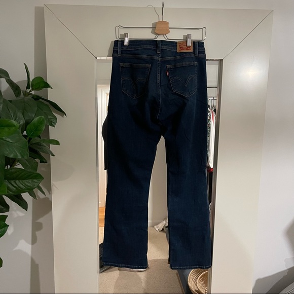 Levi’s 529 Mid Rise Curvy Bootcut - Picture 7 of 13